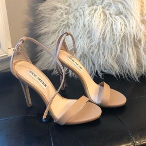 Size 5 Steve Madden Nude Heels